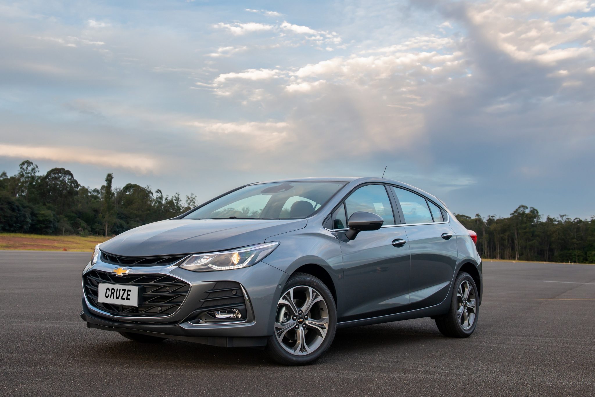 Chevrolet Cruze Sport Conhe A O Nico Hatch M Dio Que Restou No