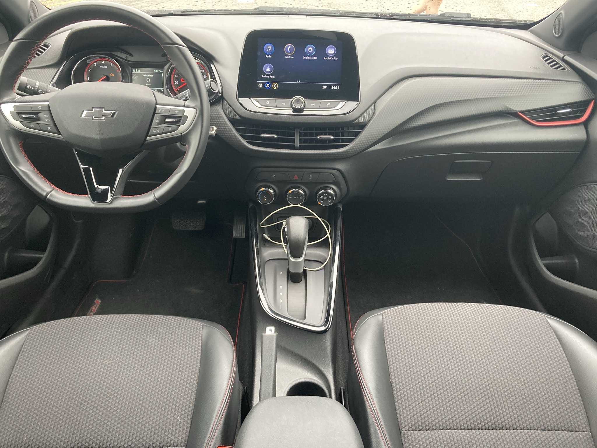 Chevrolet Onix RS 2022: visual esportivo justifica a compra?