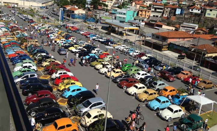 Fusca Clube do Brasil promove encontro de colecionadores