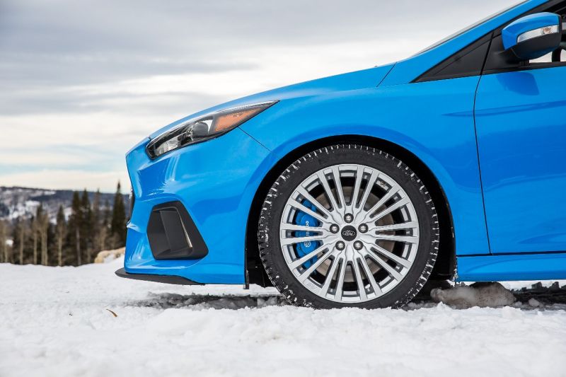 Focus RS ganha pneu de neve