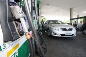 Ibametro realiza fiscalização surpresa em postos de gasolina de Salvador Na foto: Foto: Adenilson Nunes