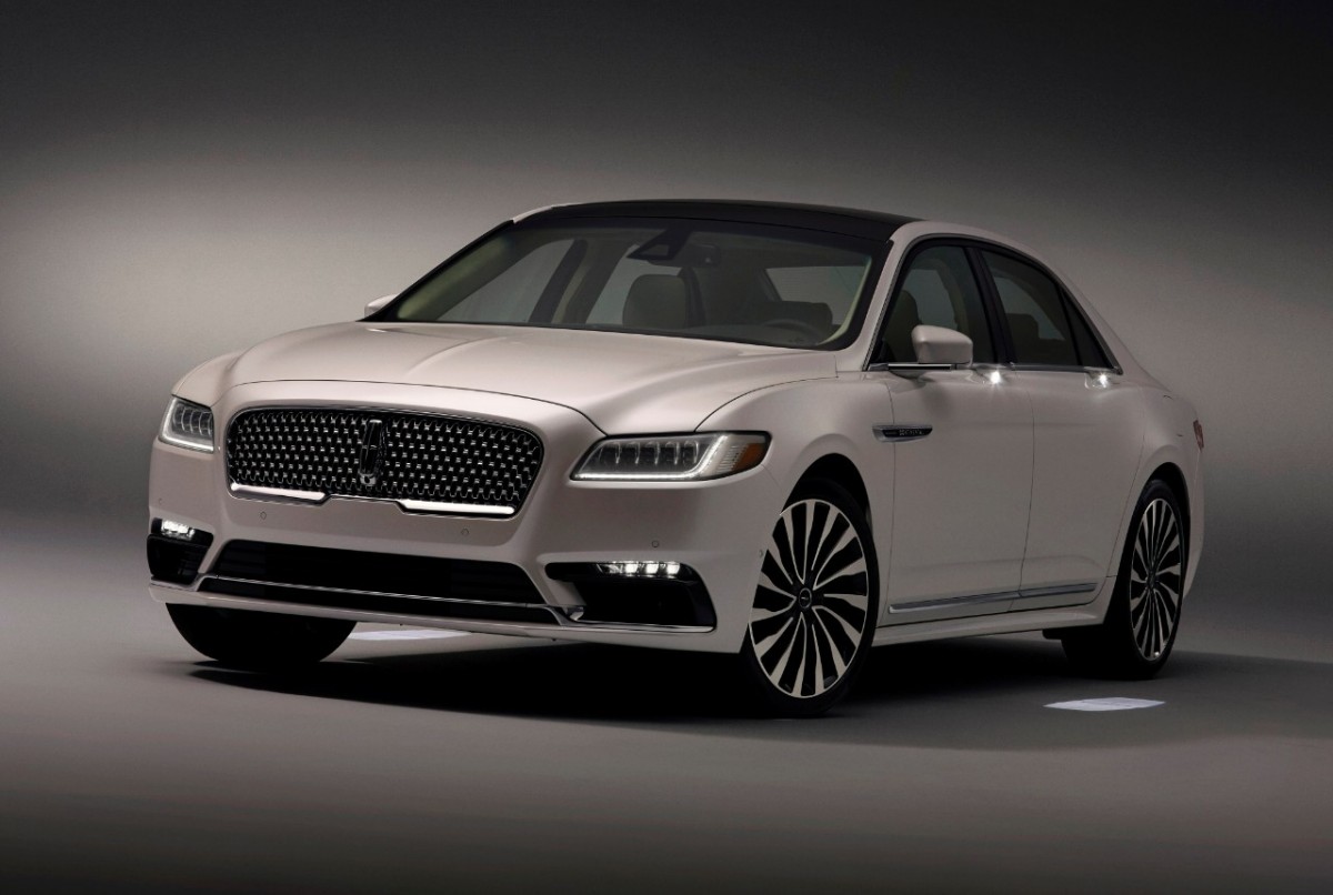 Novo Lincoln Continental traz tecnologia de “boas-vindas”