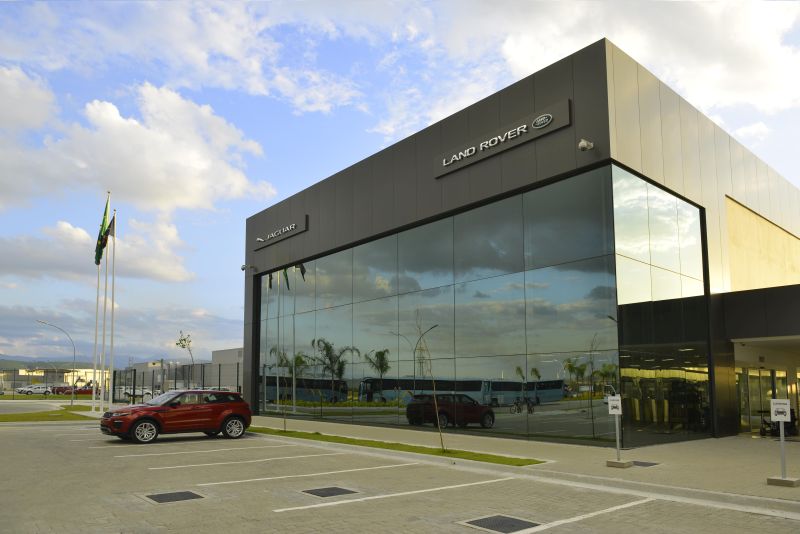 Jaguar Land Rover inaugura fábrica no Rio de Janeiro