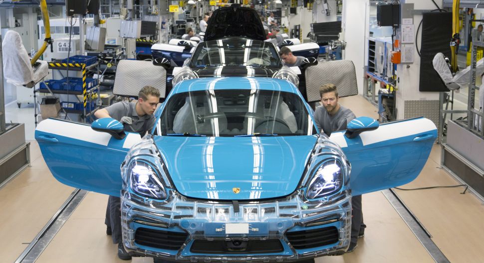 Porsche concentrará produção de esportivos duas portas em Stuttgart