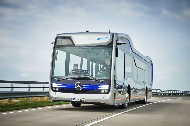 Daimler apresenta e testa ônibus autônomo do futuro