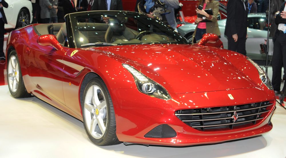 Ferrari Califórnia T | CC BY-SA 3.0 it], via Wikimedia Commons