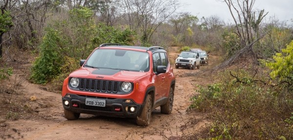 Jeep e CBNEWS Editora lançam livro sobre expedição com Renegade