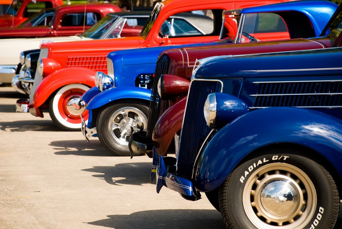 Fazzenda Car Show reúne amantes de carros antigos em Gaspar (SC)