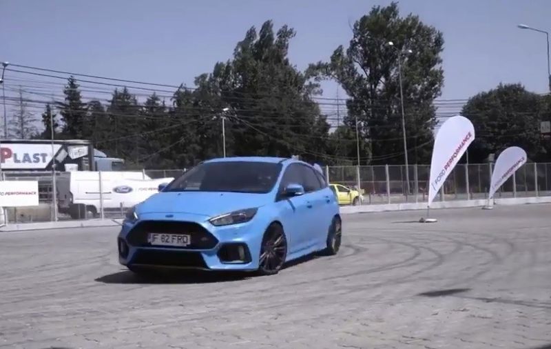 Vídeo: Ford leva clientes do Uber para andar de Focus RS