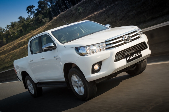 Toyota apresenta pela primeira vez a nova linha Flexfuel da Hilux e do SW4