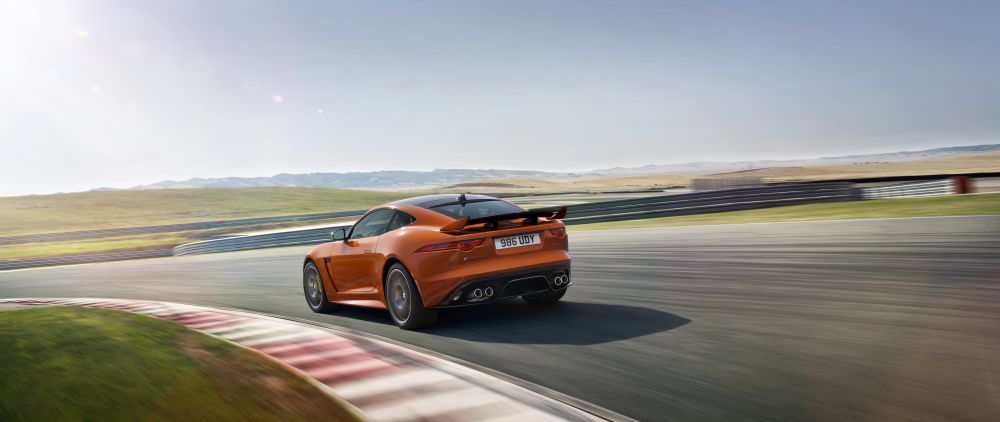 Veja o novo Jaguar F-Type SVR em ação