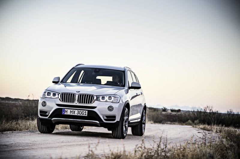 BMW convoca X3 para recall por problema na fixação de cadeirinhas