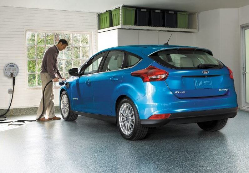 Melhorado, novo Ford Focus elétrico chega ao mercado europeu