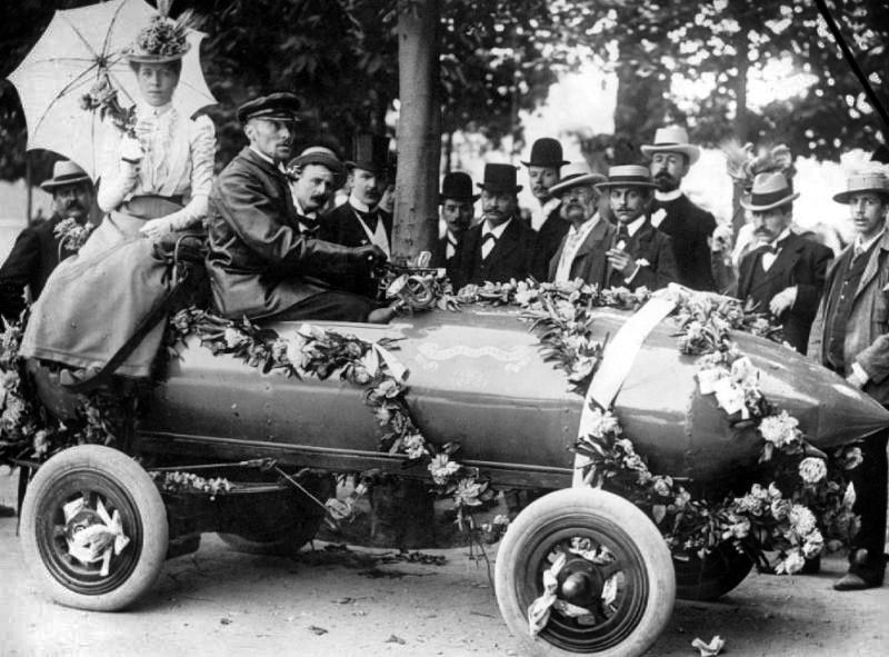 Primeiro carro a alcançar 100 km/h era elétrico; conheça a história do modelo