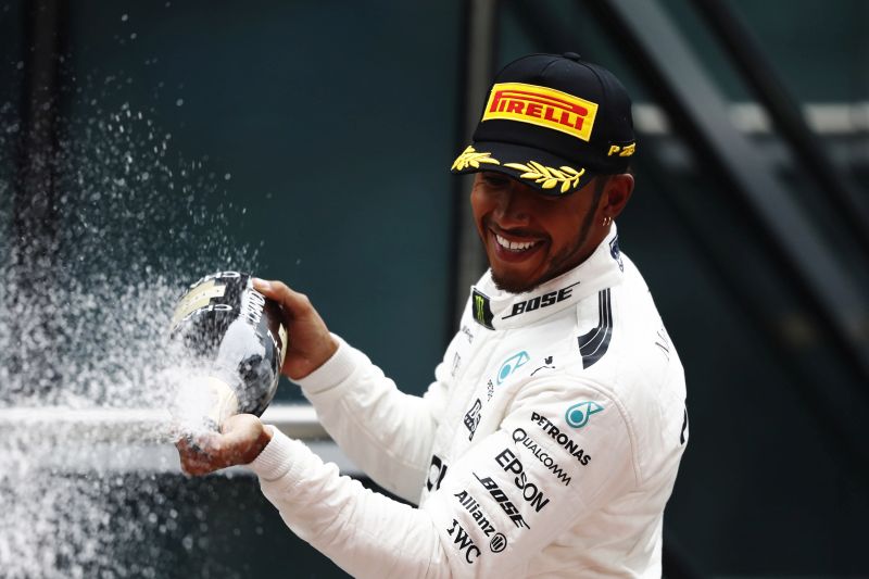 Opinião: Hamilton venceu, mas Verstappen foi a grande estrela do ótimo GP da China