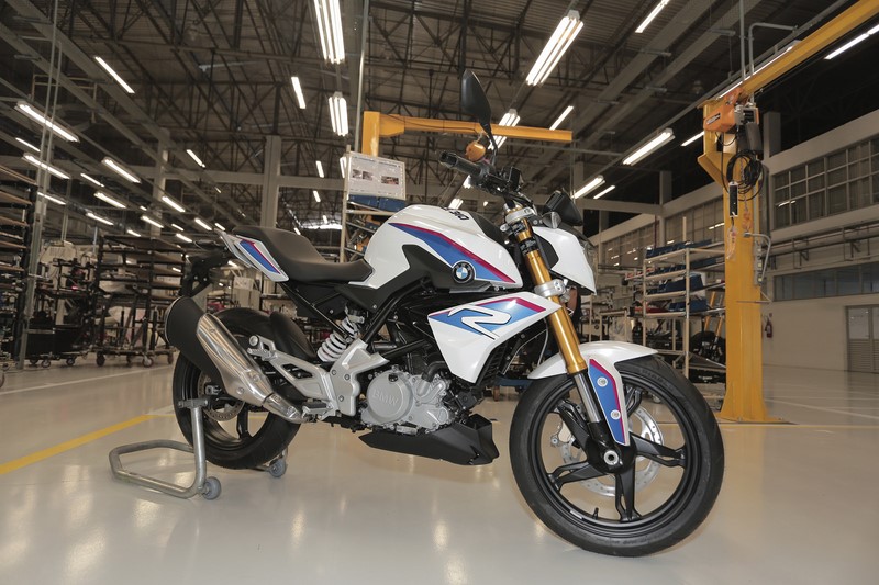 Primeira unidade brasileira da BMW G 310 R é produzida em Manaus (AM)