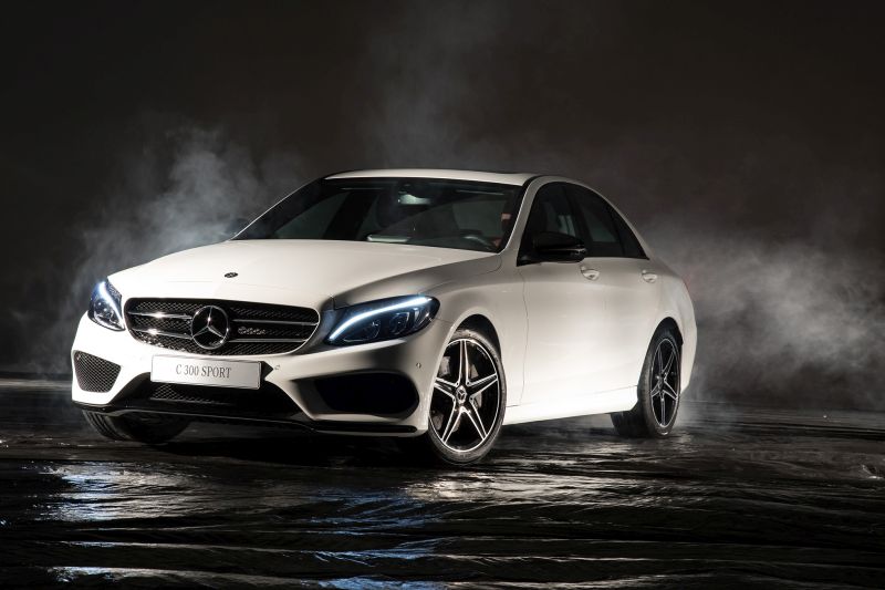 Mercedes-Benz C 300 Sport é a nova versão top de linha do sedã no Brasil