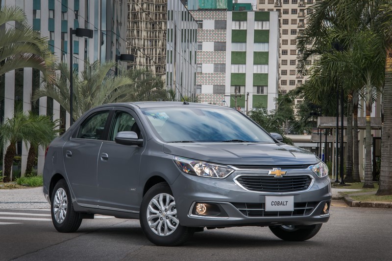 Chevrolet Cobalt ganha luz de neblina e sistema Isofix na linha 2018