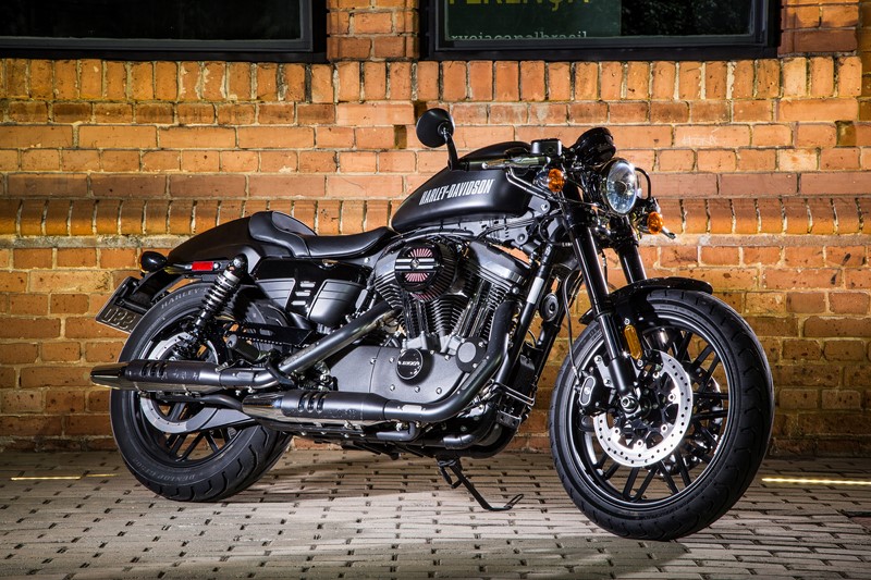 Harley-Davidson lança customização Café Racer para modelo Roadster