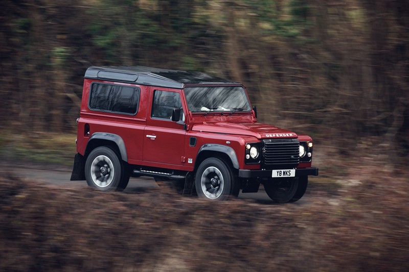 Land Rover Defender Works V8