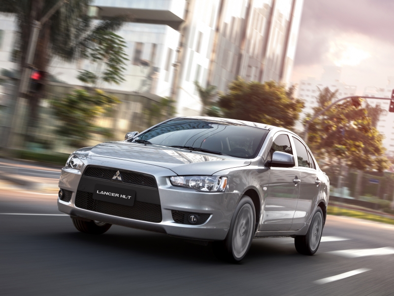 Mitsubishi Lancer: sedã chega ao mercado com preço a partir de R$ 74.990