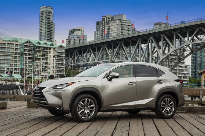 Airbags que não abrem: Lexus NX 200t é chamado para recall