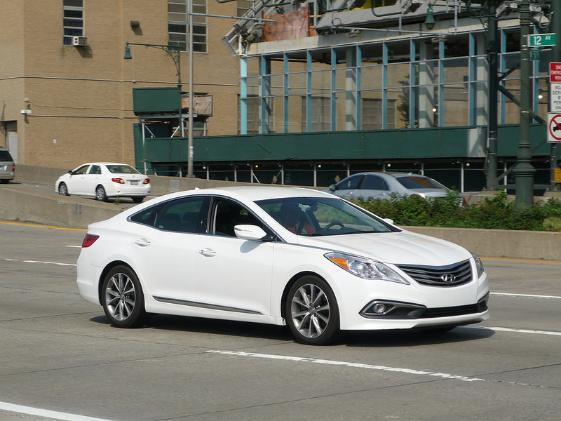 Recall: Hyundai Azera e Sonata são chamados por problema no ABS