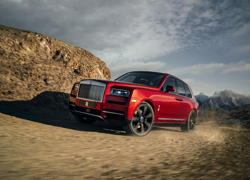 Primeiro SUV: Rolls-Royce Cullinan é apresentado oficialmente pela marca britânica