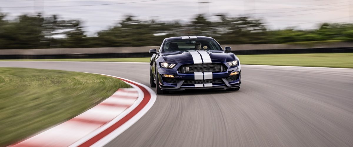 Ford apresenta novo Mustang Shelby GT350 2019 com 533 cv