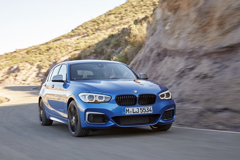 BMW M140i 2019 chega ao Brasil por R$ 269.950