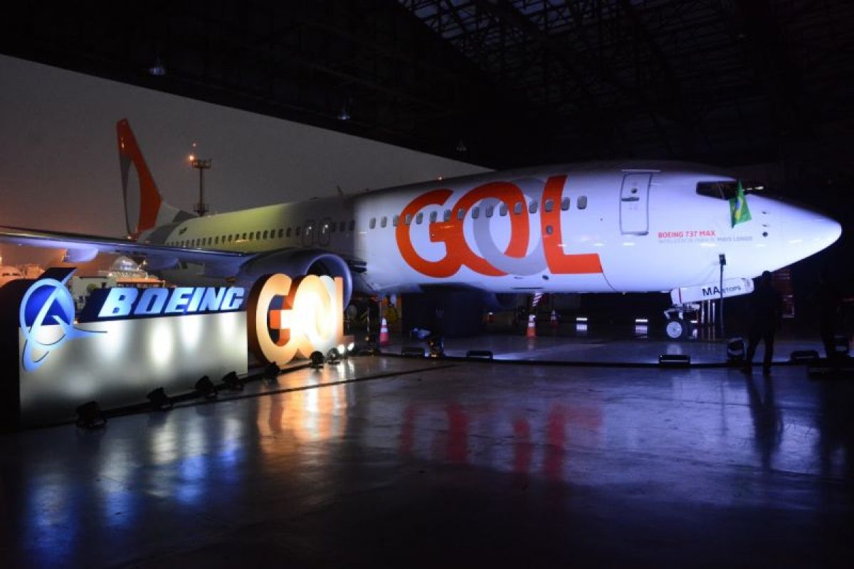 Novo avião da Gol é apresentado em São Paulo