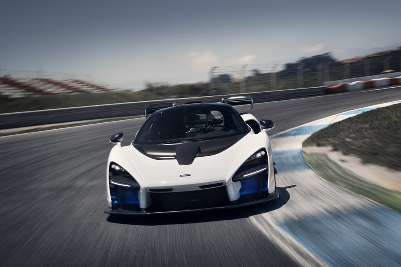 McLaren Senna e carro que deu o bicampeonato ao piloto estarão no Salão do Automóvel