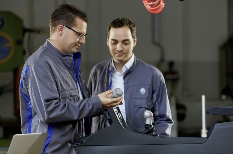 Volkswagen testa impressora 3D de objetos metálicos na linha de montagem