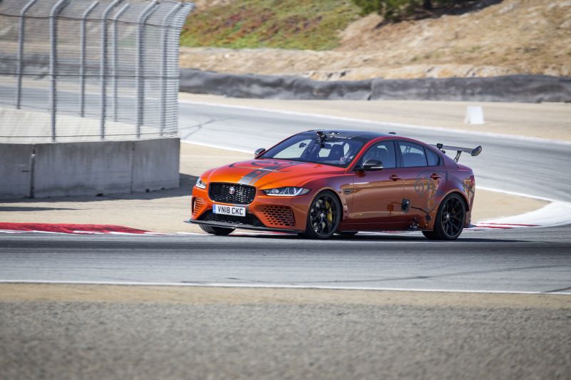 Jaguar XE SV Project 8 quebra novo recorde de velocidade em Laguna Seca