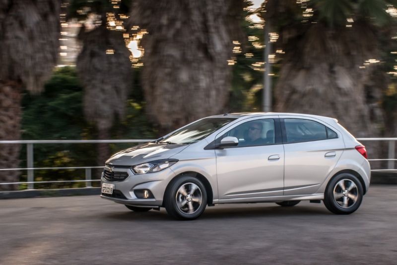 Chevrolet Onix supera Monza e quebra recorde de vendas