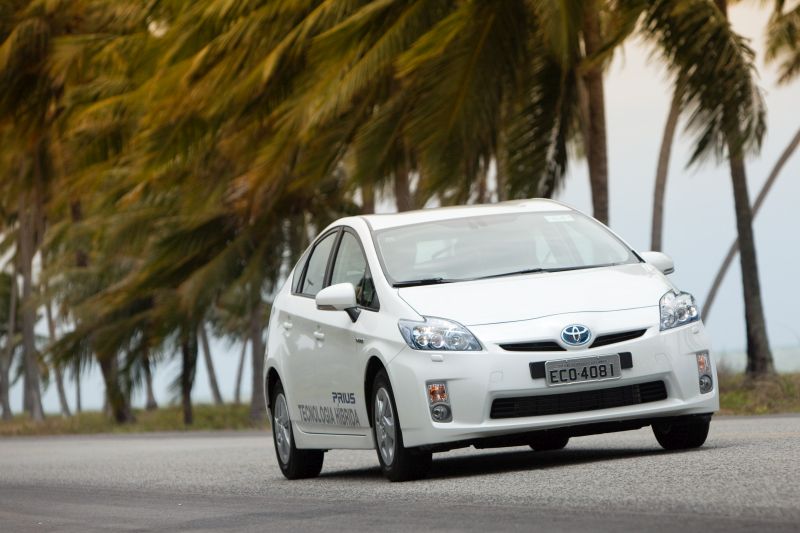 Recall da Toyota convoca Prius por defeito em dispositivo de segurança