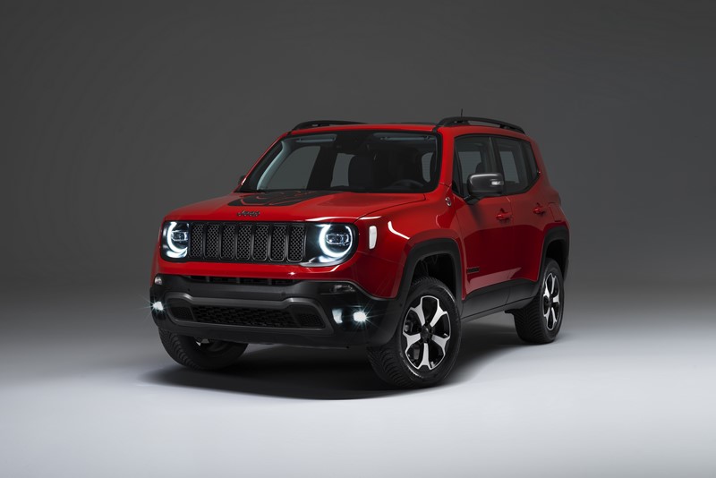 Salão de Genebra: Jeep apresenta versão híbrida para Renegade e Compass