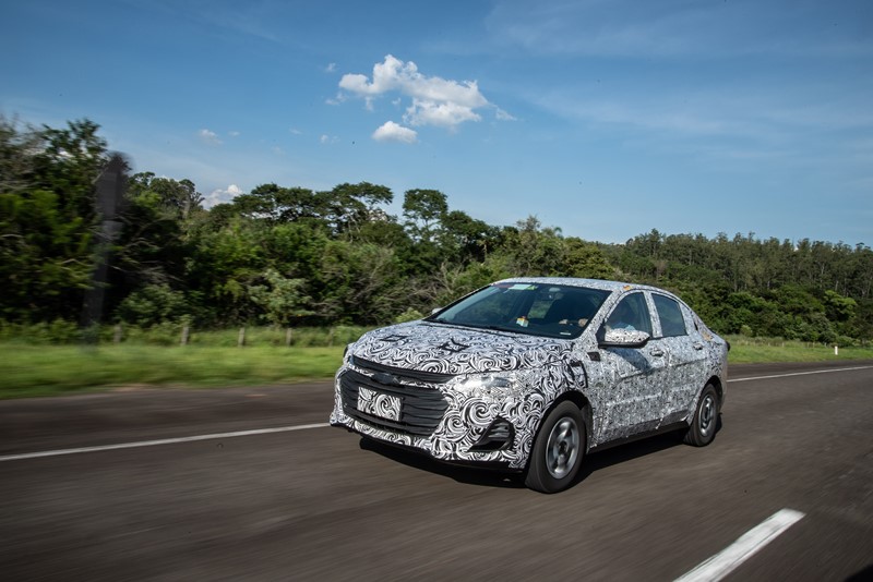 Chevrolet confirma novo Onix sedã no Brasil para este ano