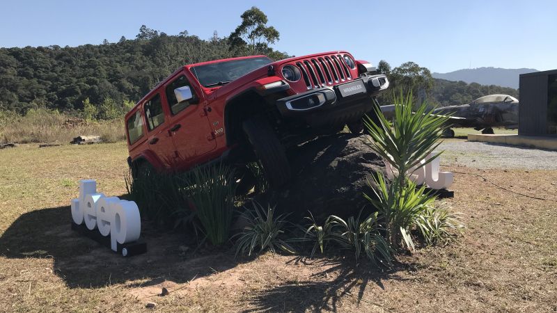 Jeep Camp permite contato off-road com veículos da marca em ambiente familiar