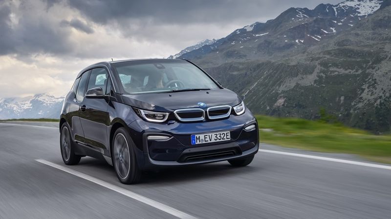 BMW lança i3 BEV Full no Brasil por R$ 238 mil