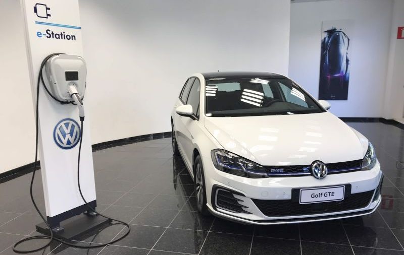 Volta rápida: VW Golf GTE é um híbrido com pegada esportiva