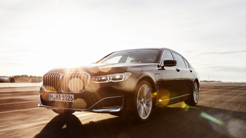 BMW Série 7: nova opção de motorização híbrida chega ao Brasil