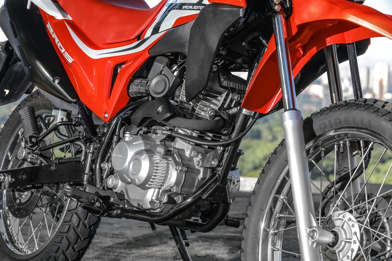 Honda NXR 160 Bros ganha série especial na linha 2020