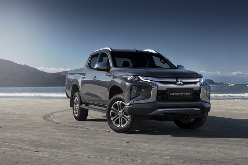 Mitsubishi apresenta L200 Triton Sport 2021 com visual renovado e novo câmbio automático