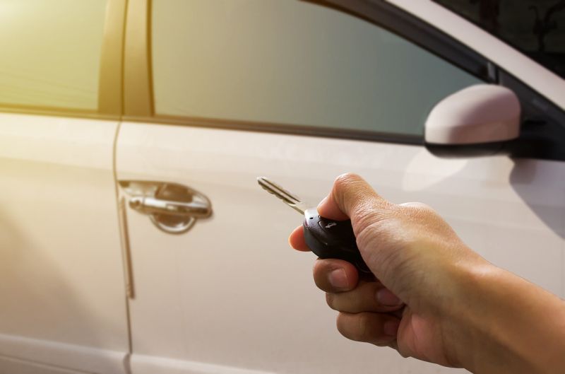 Evite golpes ao comprar carros online; veja como se proteger