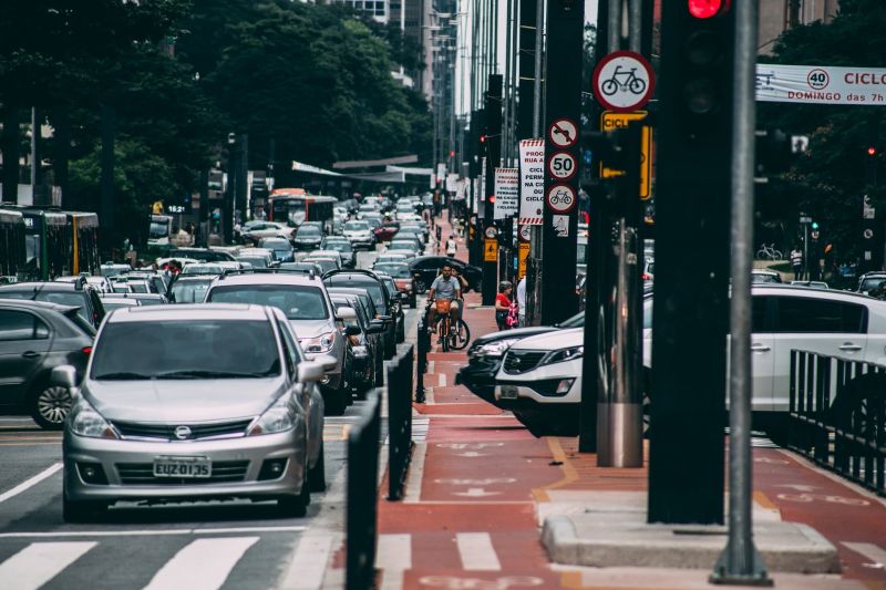 Acidentes de trânsito aumentam quando há congestionamento