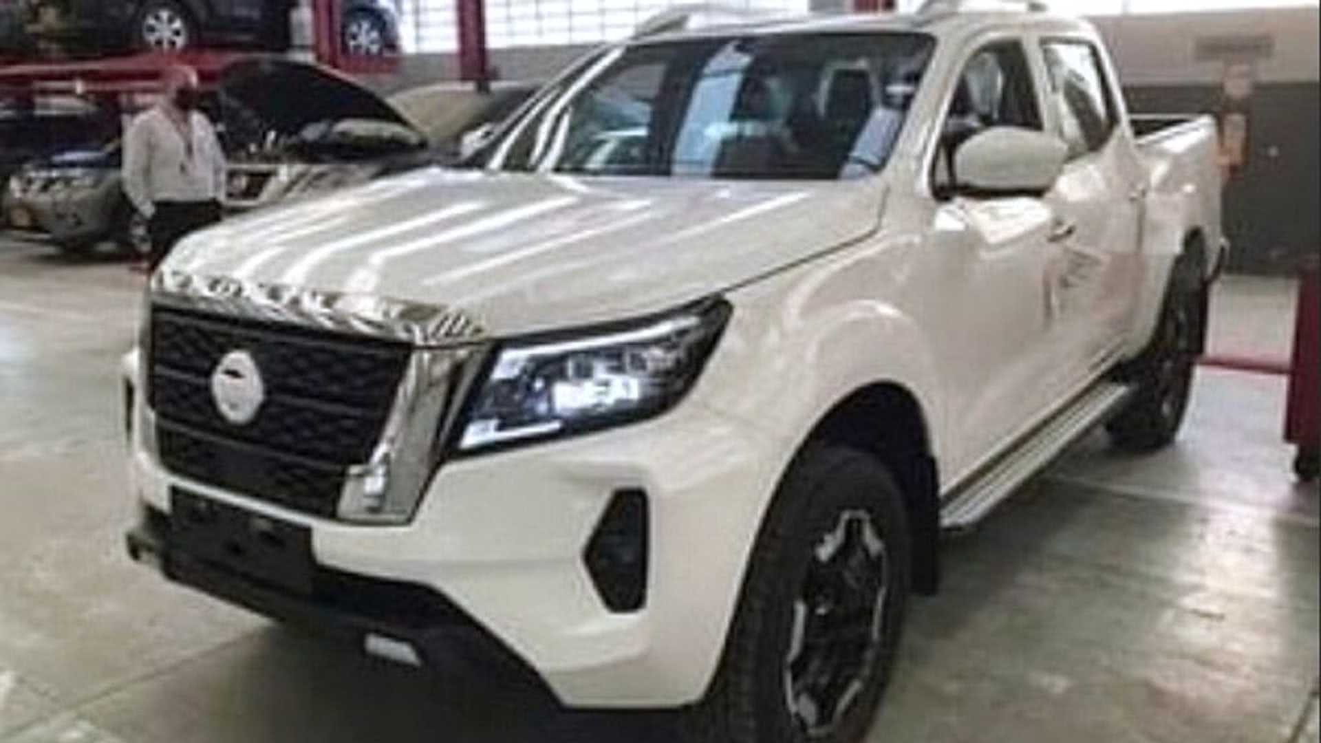 Vazou! Nissan Frontier 2021 surge na internet antes da estreia oficial contra a nova Hilux