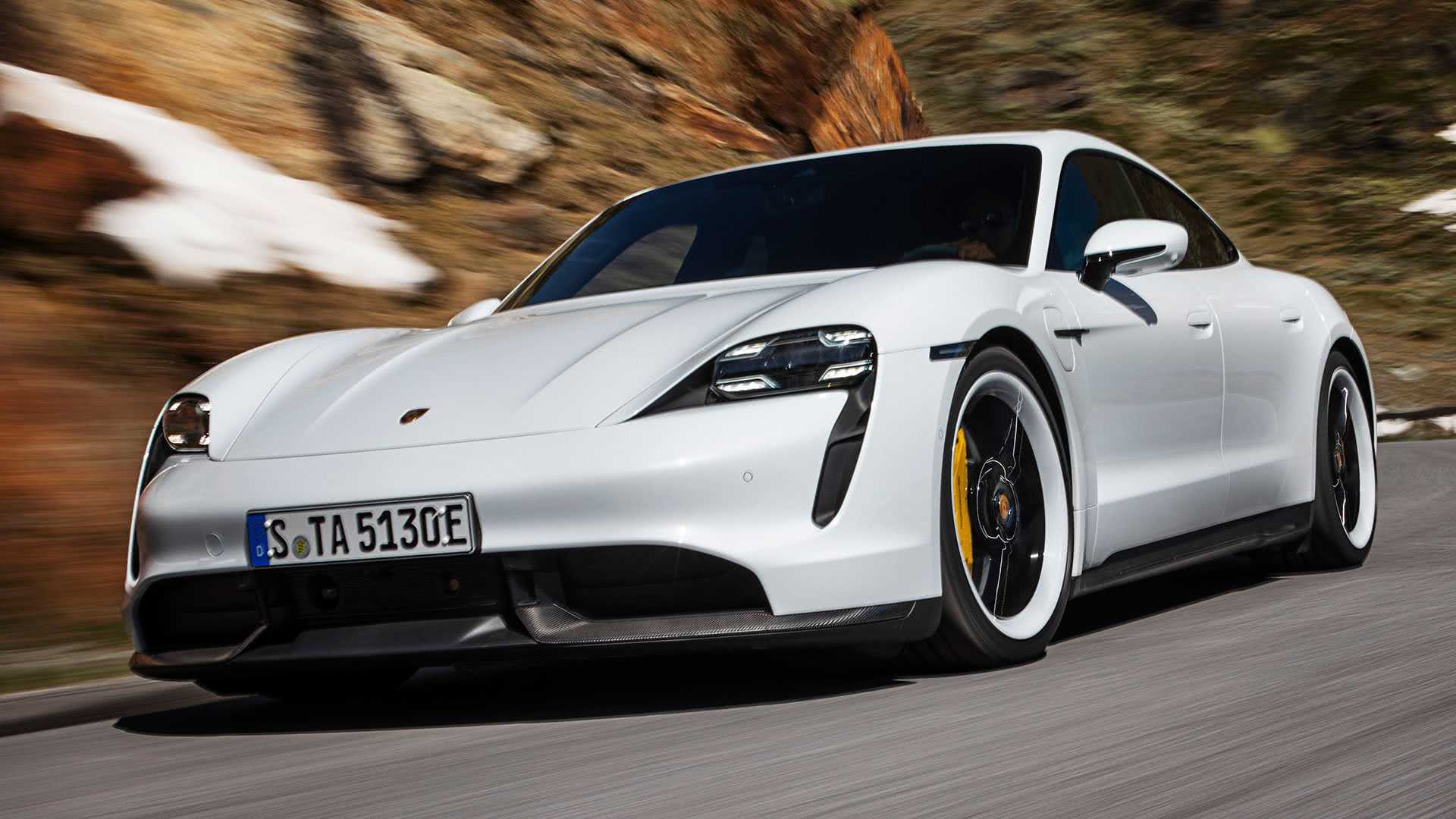 Carros 2021: Porsche Taycan já vendeu 20.000 unidades e ameaça Audi E-Tron