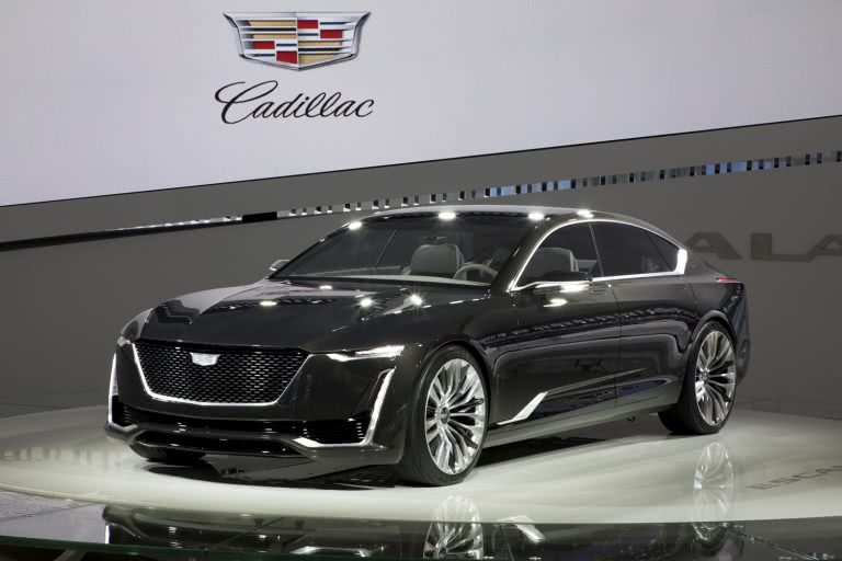 Cadillac Celestiq tem visual REVELADO em vídeo de estreia