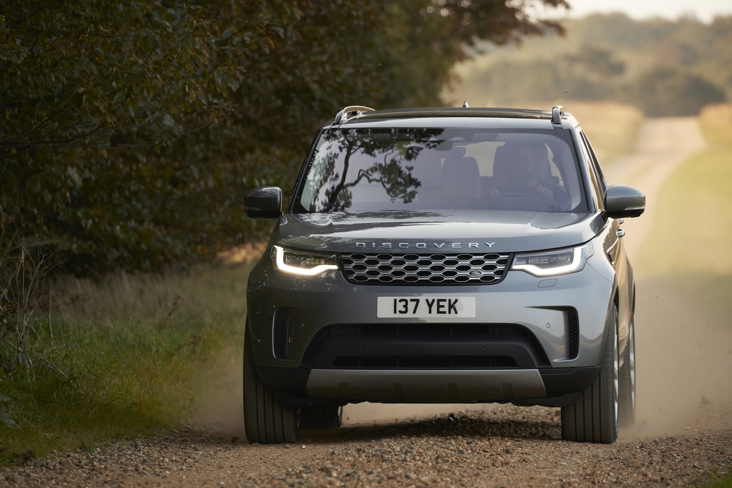 Land Rover Discovery 2021 é lançado com novo visual e preço para poucos